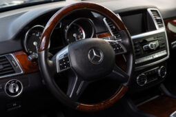 
										2013 Mercedes-Benz GL550 4MATIC full									
