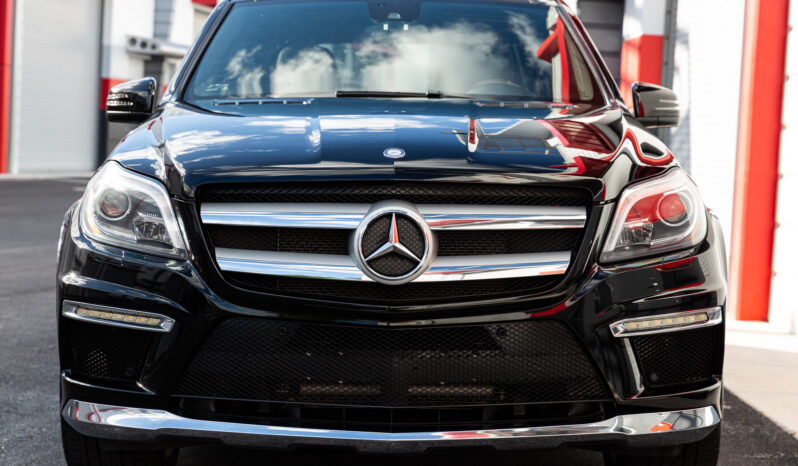 
								2013 Mercedes-Benz GL550 4MATIC full									