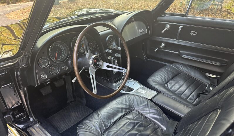 
								1966 Chevrolet Corvette Coupe 4-Speed full									