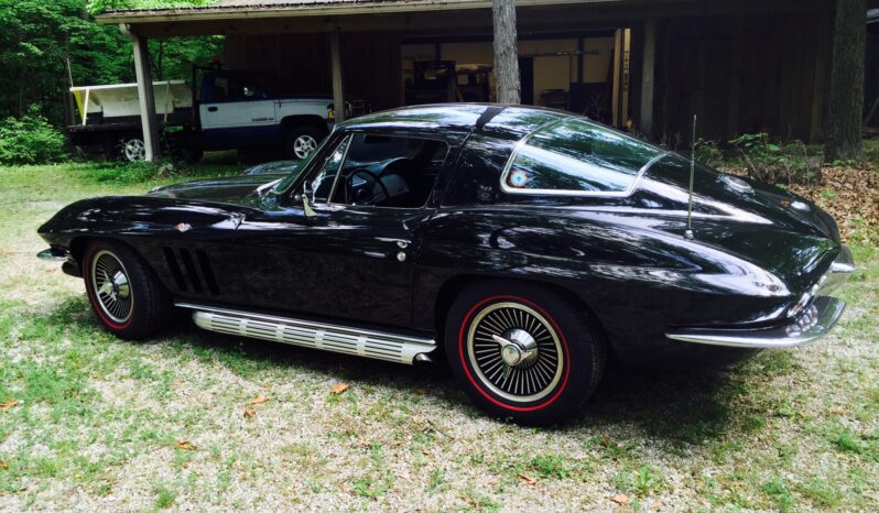 
								1966 Chevrolet Corvette Coupe 4-Speed full									