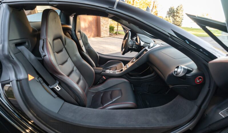 
								2013 McLaren 12C Spider full									
