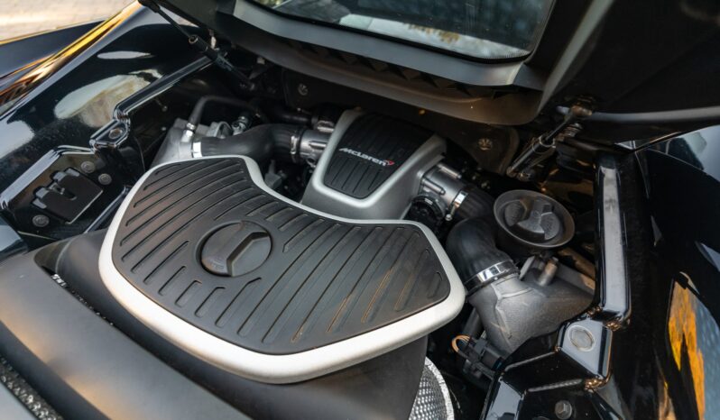 
								2013 McLaren 12C Spider full									