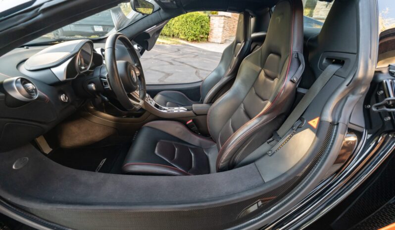 
								2013 McLaren 12C Spider full									