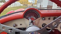 
										1956 Chevrolet Corvette 3-Speed full									