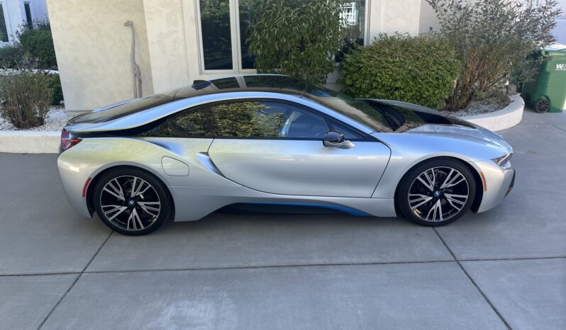 
								2015 BMW i8 full									