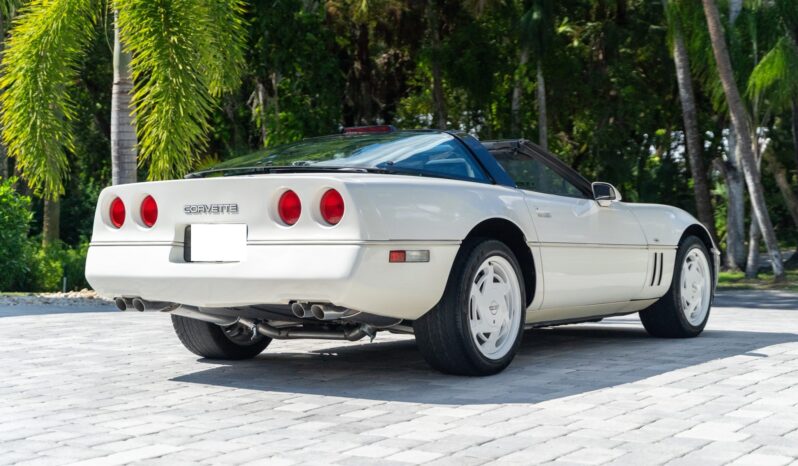 
								1988 Chevrolet Corvette Coupe 35th Anniversary Edition 4-Speed full									