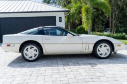 
										1988 Chevrolet Corvette Coupe 35th Anniversary Edition 4-Speed full									