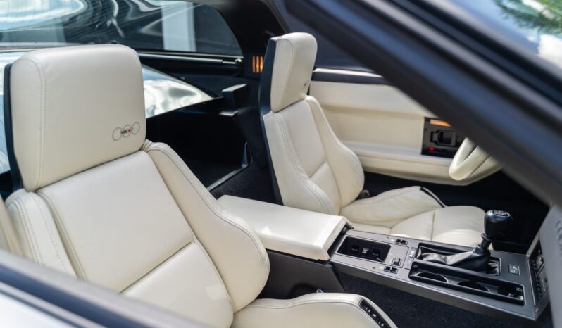 
								1988 Chevrolet Corvette Coupe 35th Anniversary Edition 4-Speed full									