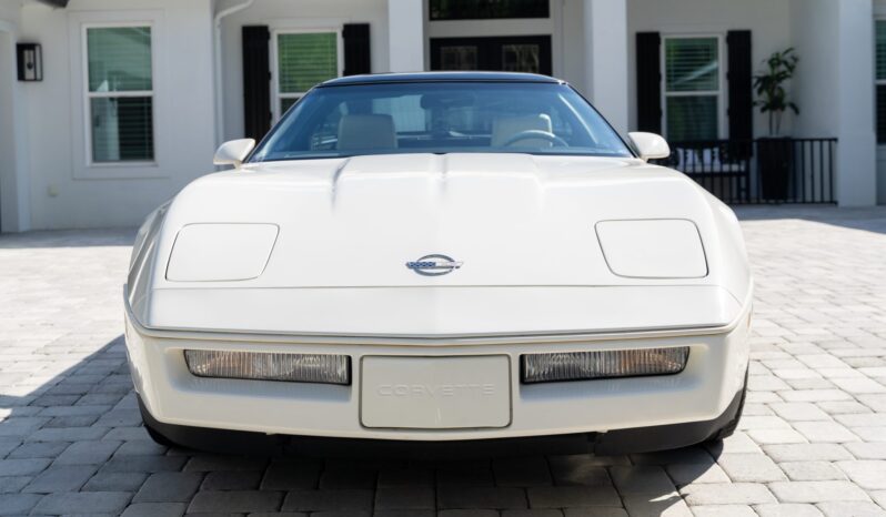 
								1988 Chevrolet Corvette Coupe 35th Anniversary Edition 4-Speed full									