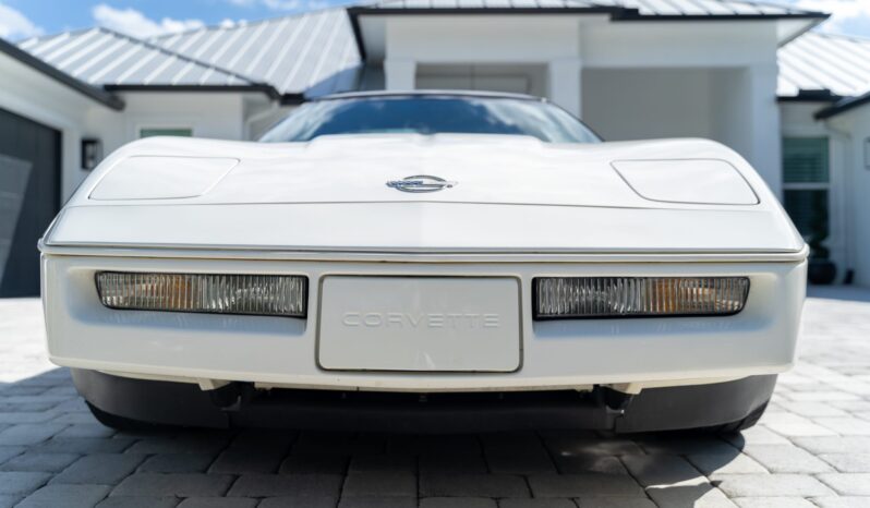 
								1988 Chevrolet Corvette Coupe 35th Anniversary Edition 4-Speed full									