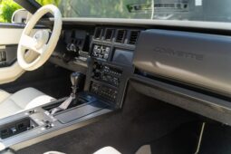 
										1988 Chevrolet Corvette Coupe 35th Anniversary Edition 4-Speed full									