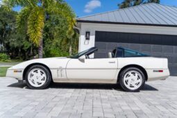 
										1988 Chevrolet Corvette Coupe 35th Anniversary Edition 4-Speed full									