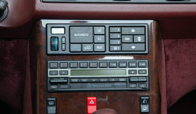 
								1991 Mercedes-Benz 500SL full									