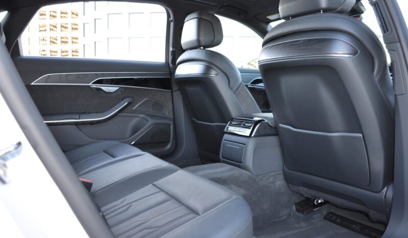 
								2019 Audi A8L 55 TFSI Quattro full									