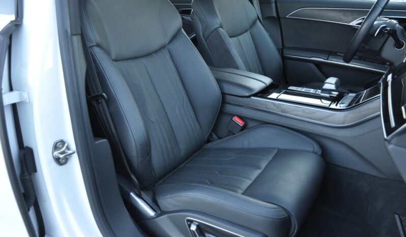 
								2019 Audi A8L 55 TFSI Quattro full									