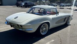 1961 Chevrolet Corvette 6-Speed 2