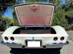 
										1961 Chevrolet Corvette 6-Speed full									