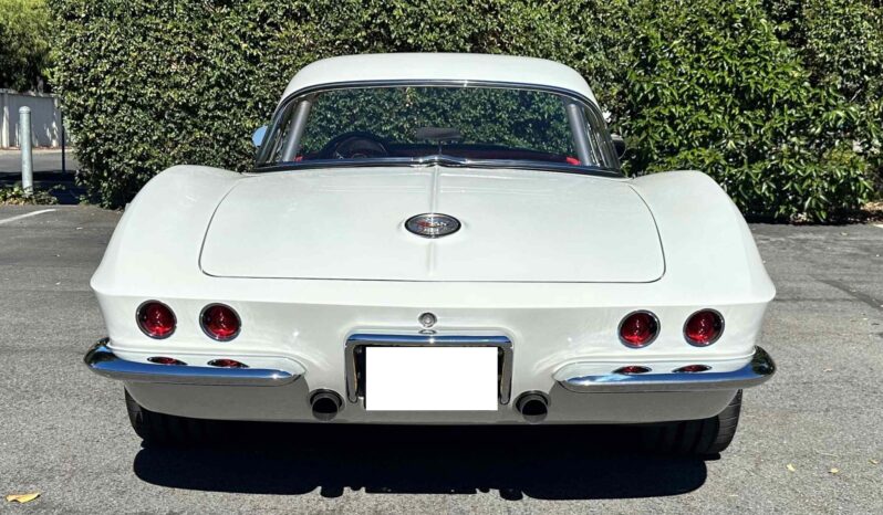 
								1961 Chevrolet Corvette 6-Speed full									
