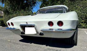 1961 Chevrolet Corvette 6-Speed