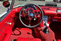 
										1961 Chevrolet Corvette 6-Speed full									