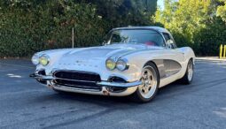 
										1961 Chevrolet Corvette 6-Speed full									
