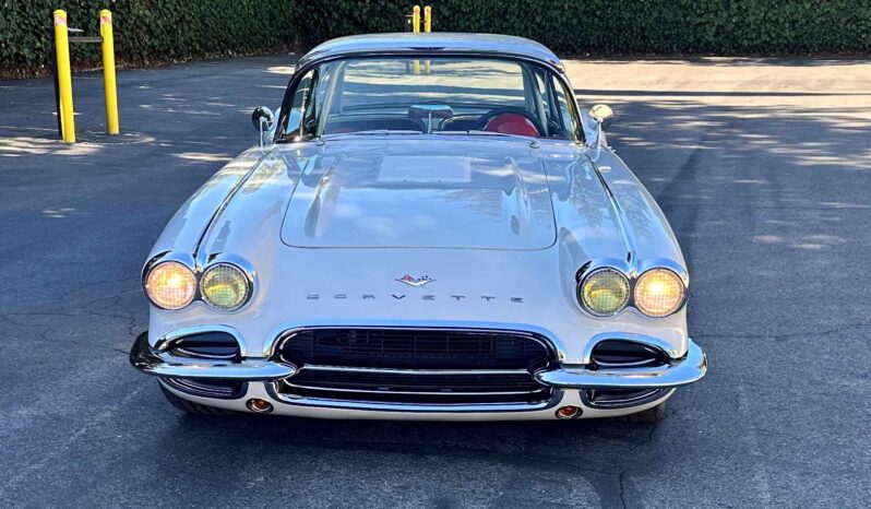 
								1961 Chevrolet Corvette 6-Speed full									