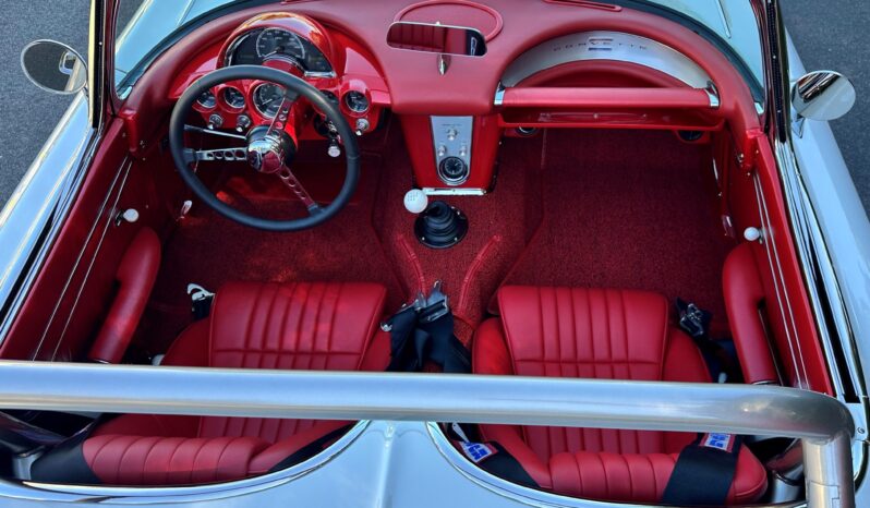 
								1961 Chevrolet Corvette 6-Speed full									