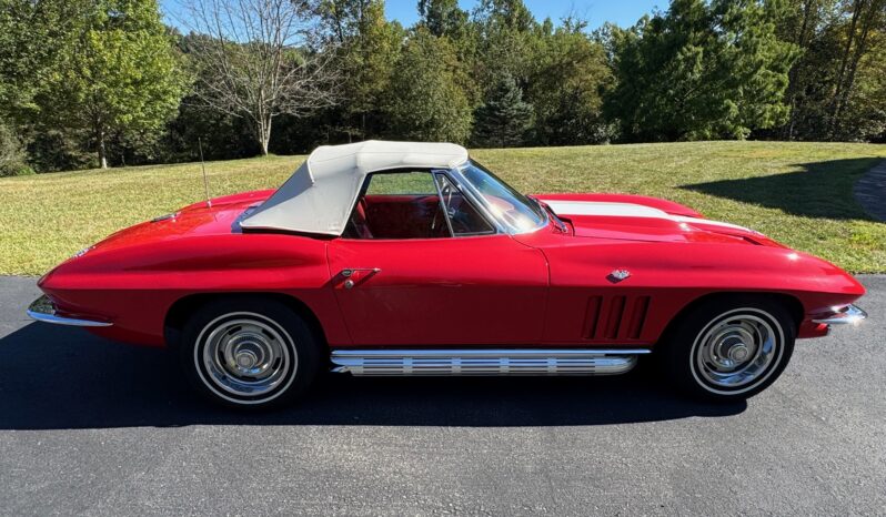 
								1966 Chevrolet Corvette Convertible 327 300 4-Speed full									