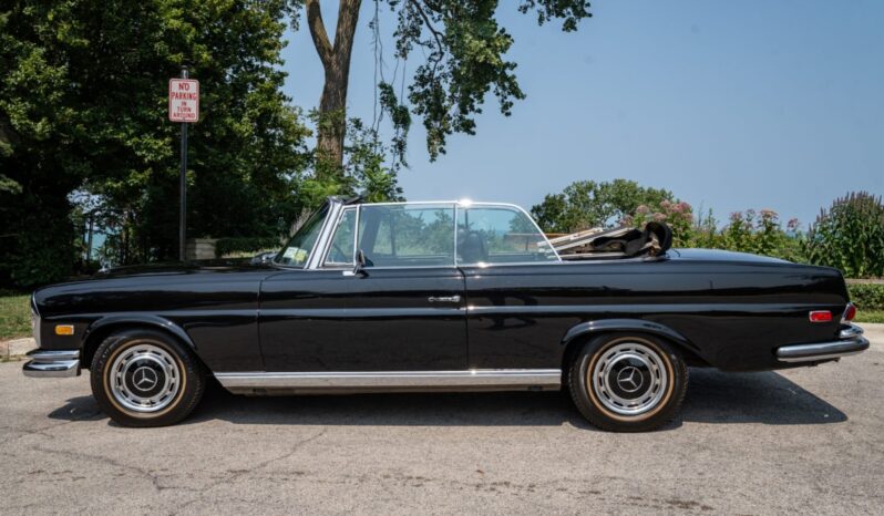 1969 Mercedes-Benz 280SE Cabriolet 1
