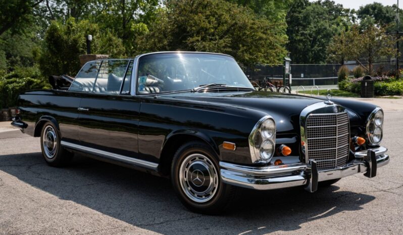 
								1969 Mercedes-Benz 280SE Cabriolet full									