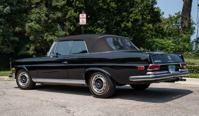 
								1969 Mercedes-Benz 280SE Cabriolet full									