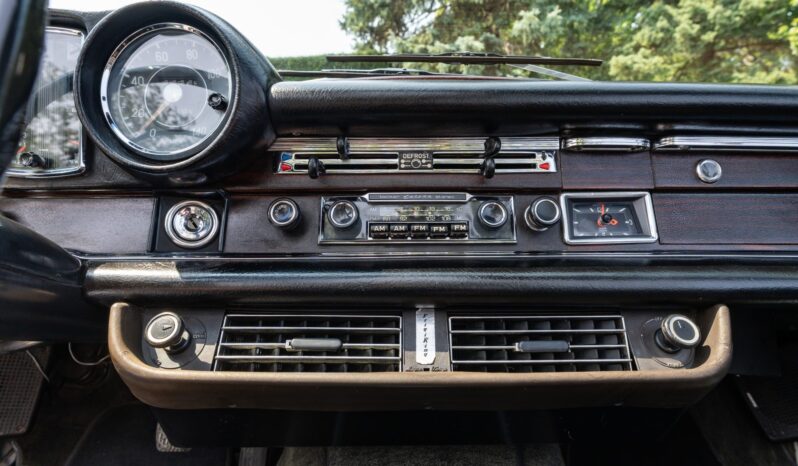 
								1969 Mercedes-Benz 280SE Cabriolet full									