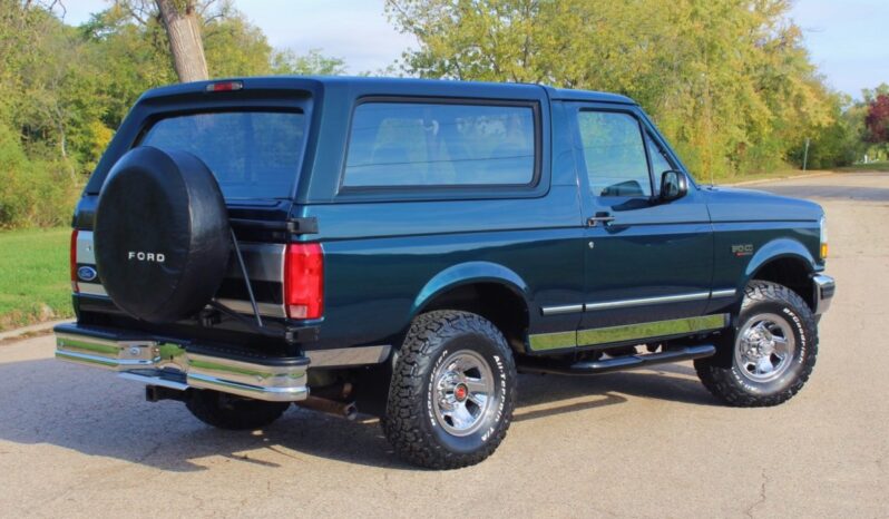 
								1994 Ford Bronco XLT full									