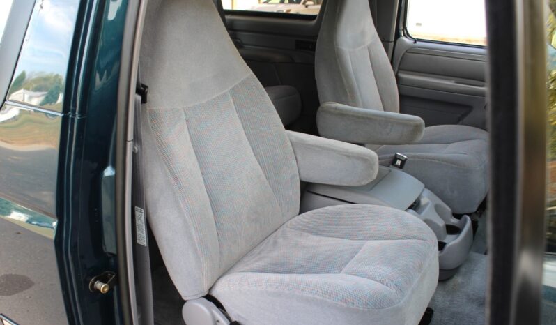 
								1994 Ford Bronco XLT full									