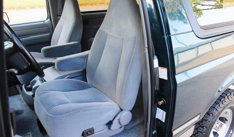 
								1994 Ford Bronco XLT full									