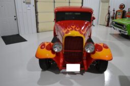 1932 Ford 5-Window Coupe 5-Speed 2