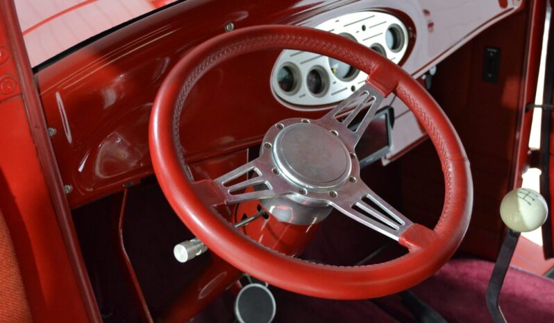 
								1932 Ford 5-Window Coupe 5-Speed full									