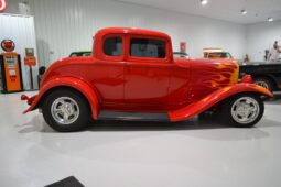 
										1932 Ford 5-Window Coupe 5-Speed full									