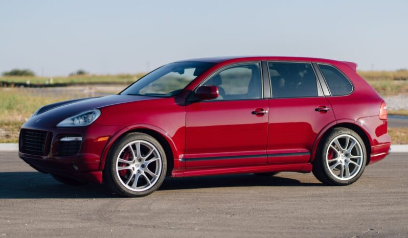 2009 Porsche Cayenne GTS 6-Speed 1