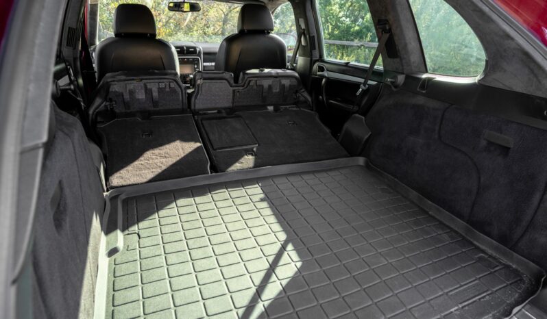 
								2009 Porsche Cayenne GTS 6-Speed full									