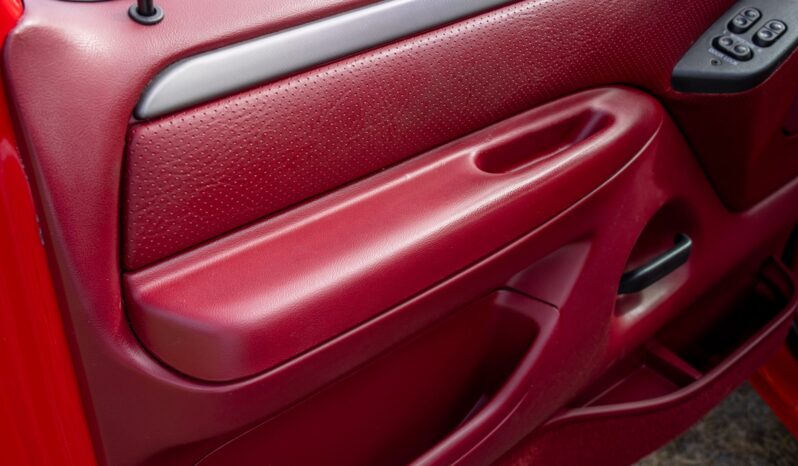 
								1995 Ford F-150 XLT 4×4 5-Speed full									