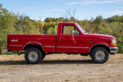 
										1995 Ford F-150 XLT 4×4 5-Speed full									