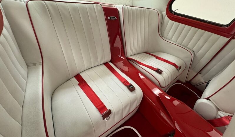 
								1950 Mercury Eight 2 Door Sedan full									