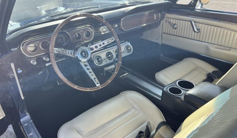 
								1965 Ford Mustang Fastback 5-Speed full									