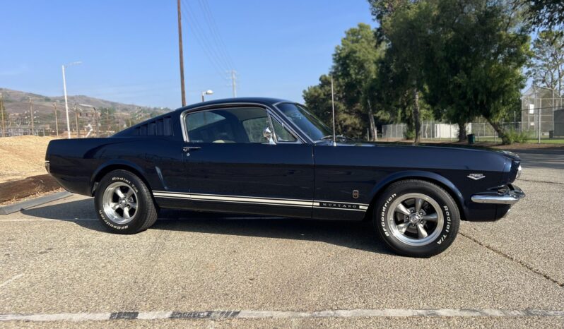 
								1965 Ford Mustang Fastback 5-Speed full									