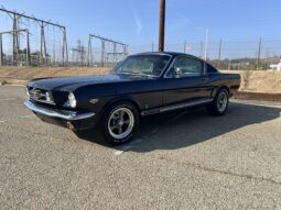 
										1965 Ford Mustang Fastback 5-Speed full									
