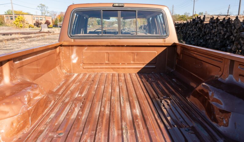 
								1985 Ford F-350 XL Crew Cab 4×4 7.5 full									