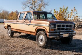 1985 Ford F-350 XL Crew Cab 4×4 7.5