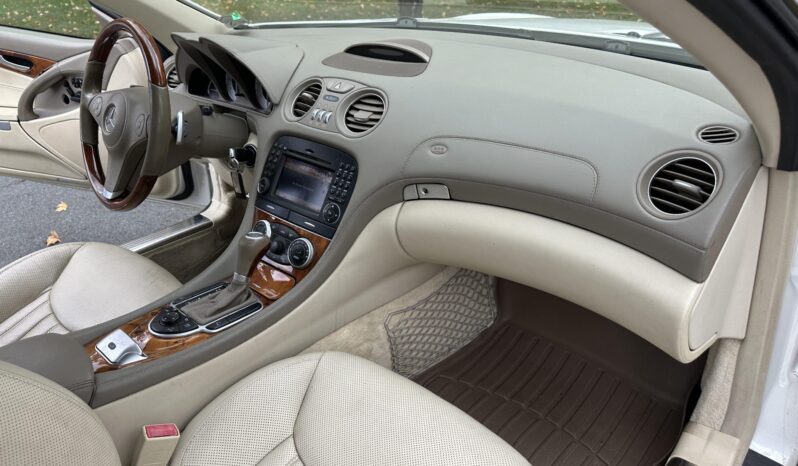 
								2009 Mercedes-Benz SL550 full									
