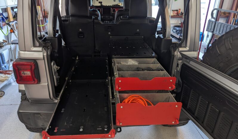 
								2019 Jeep Wrangler Unlimited Rubicon full									